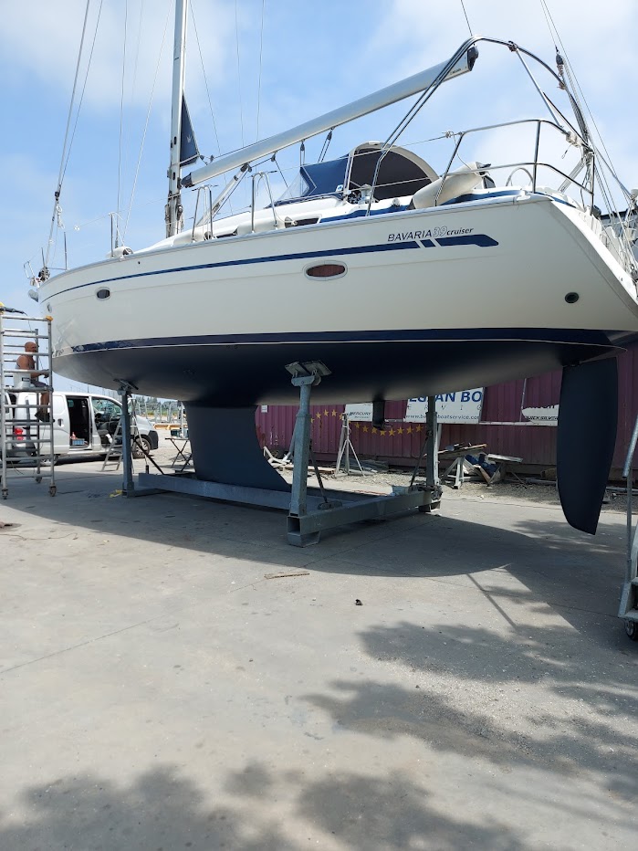 Bavaria Yachts 39 Cruiser 2000 bij Belgian Boat Service