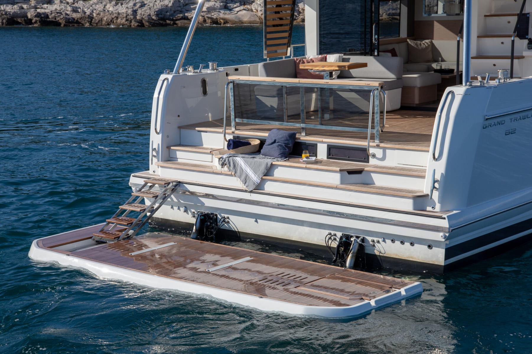 Beneteau 62 Grand Trawler 2020 bij Belgian Boat Service