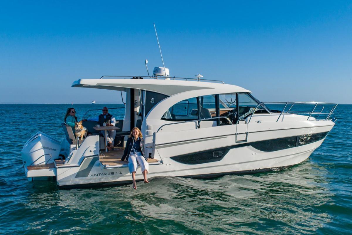 Beneteau Antares 11 Coupé 2020 bij Belgian Boat Service