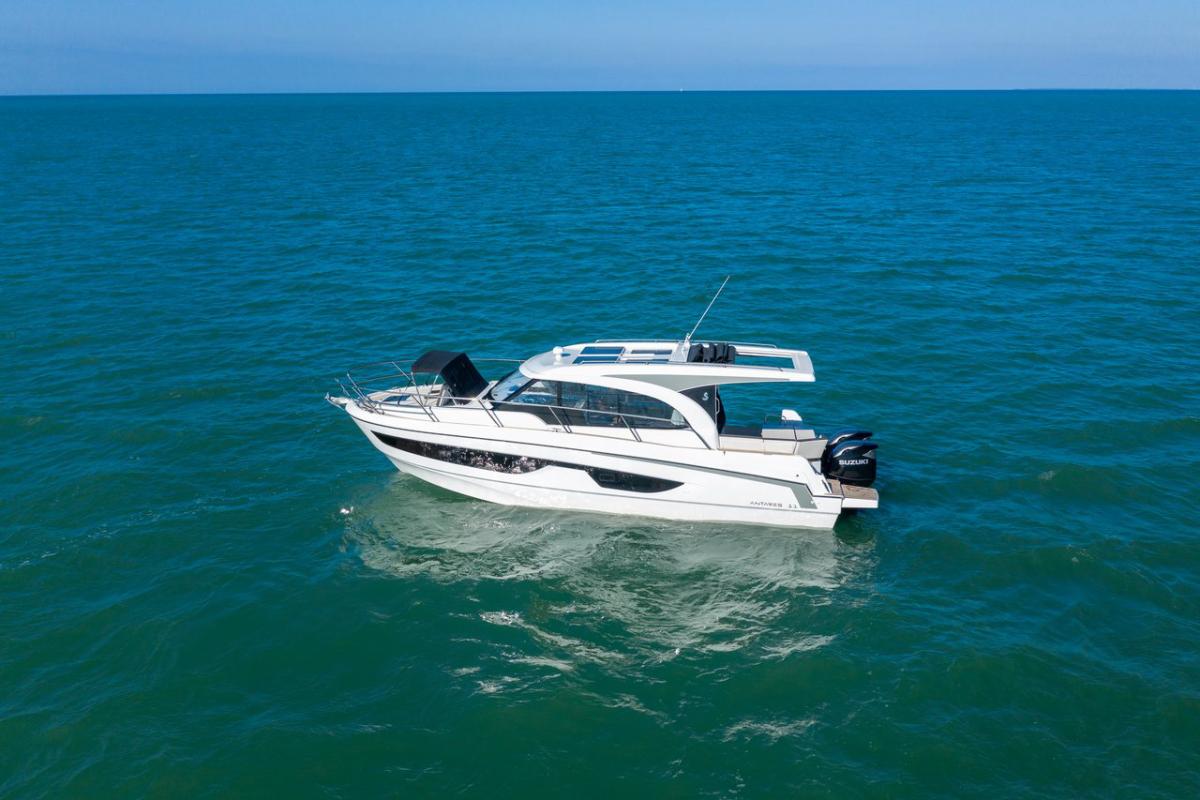 Beneteau Antares 11 Coupé