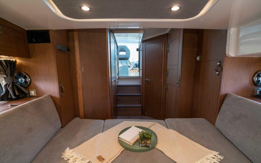 Beneteau Flyer 10 Sporttop 2020 bij Belgian Boat Service