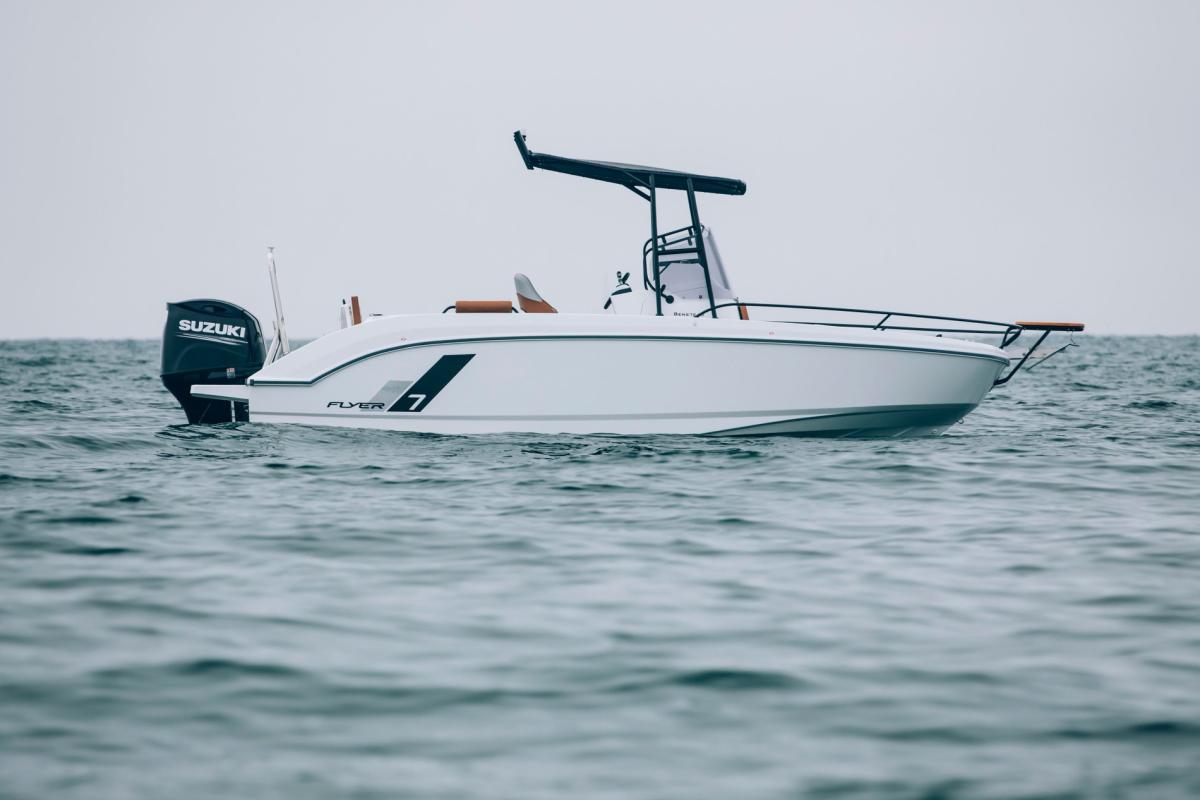 Beneteau Flyer 7 Spacedeck 2020 bij Belgian Boat Service