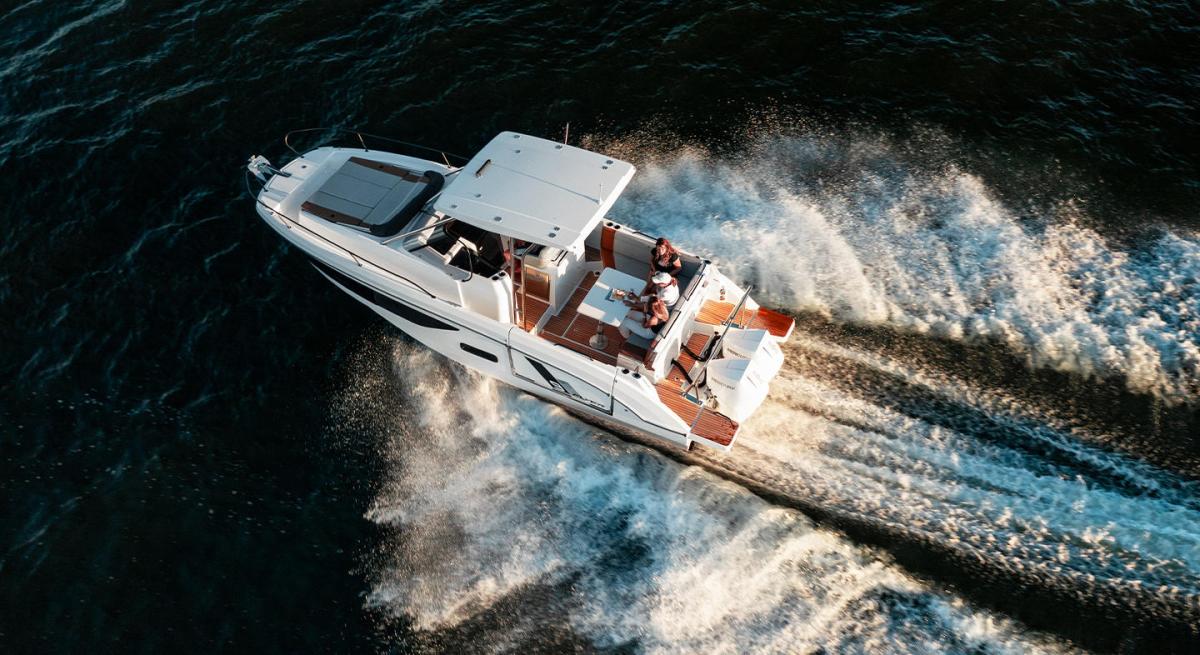 Beneteau Flyer 9 Sundeck 2020 bij Belgian Boat Service