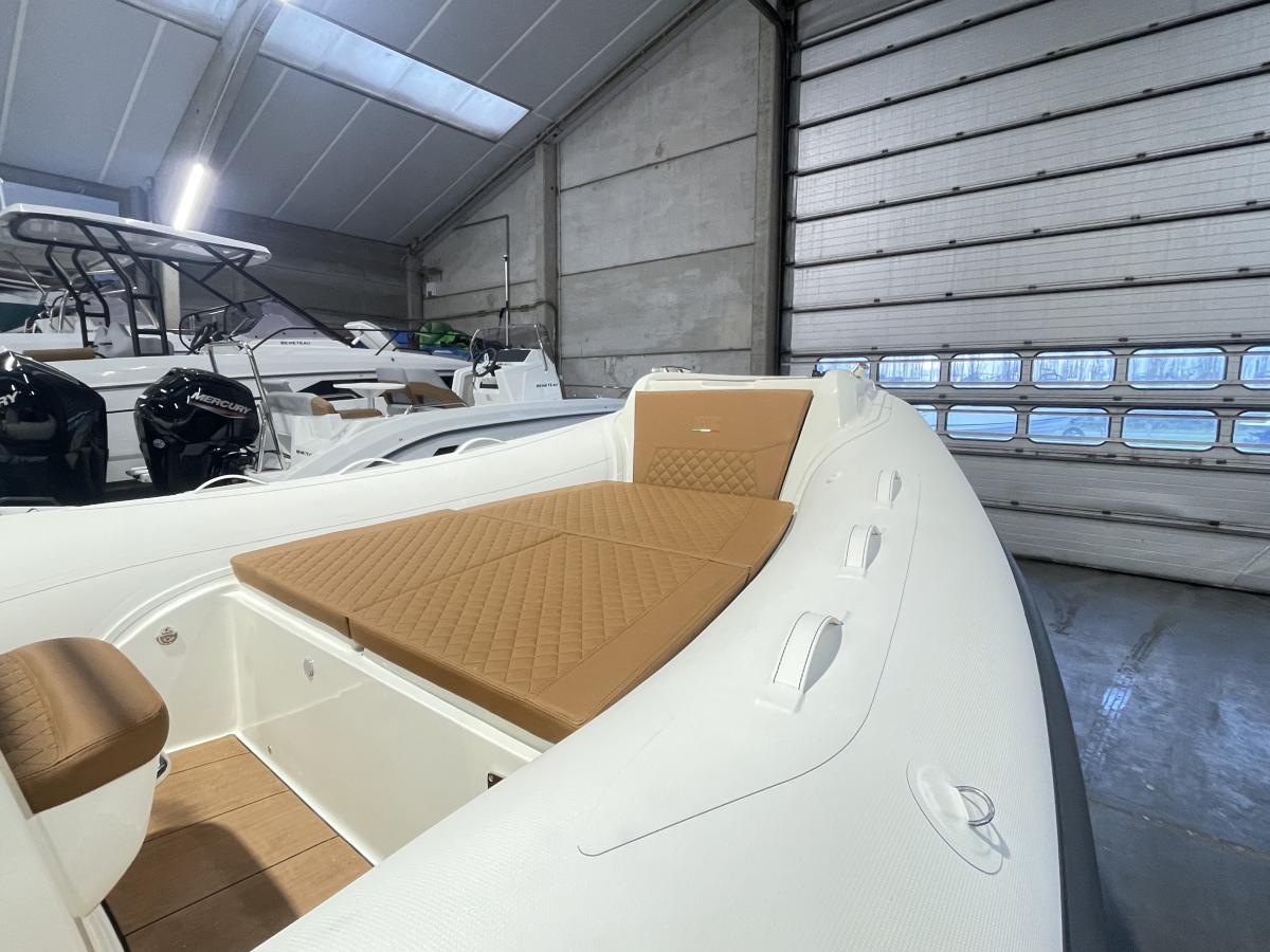 BSC Colzani 62 2020 bij Belgian Boat Service