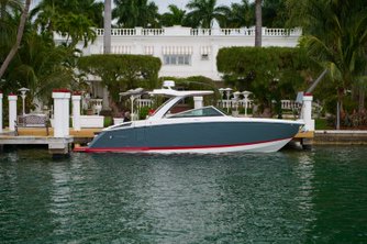 Cobalt Boats R33 2020 bij Belgian Boat Service