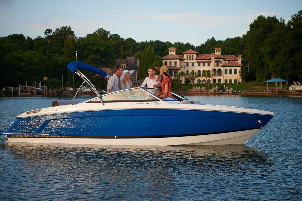 Cobalt Boats R4 Bowrider 2020 bij Belgian Boat Service