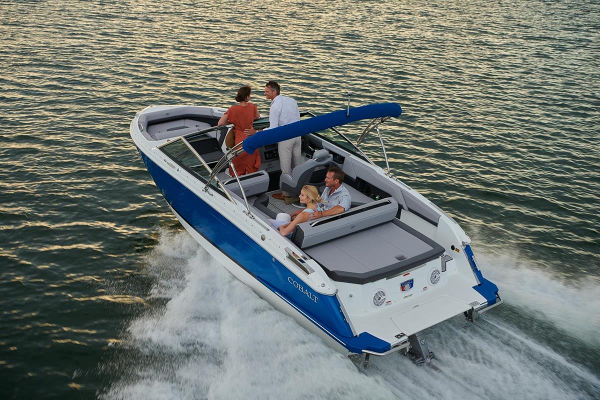 Cobalt Boats R4 Bowrider 2020 bij Belgian Boat Service