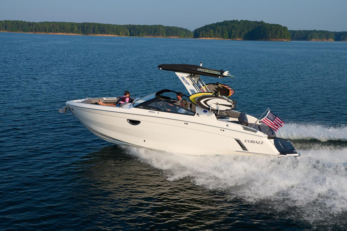 Cobalt Boats R6 Surf 2020 bij Belgian Boat Service
