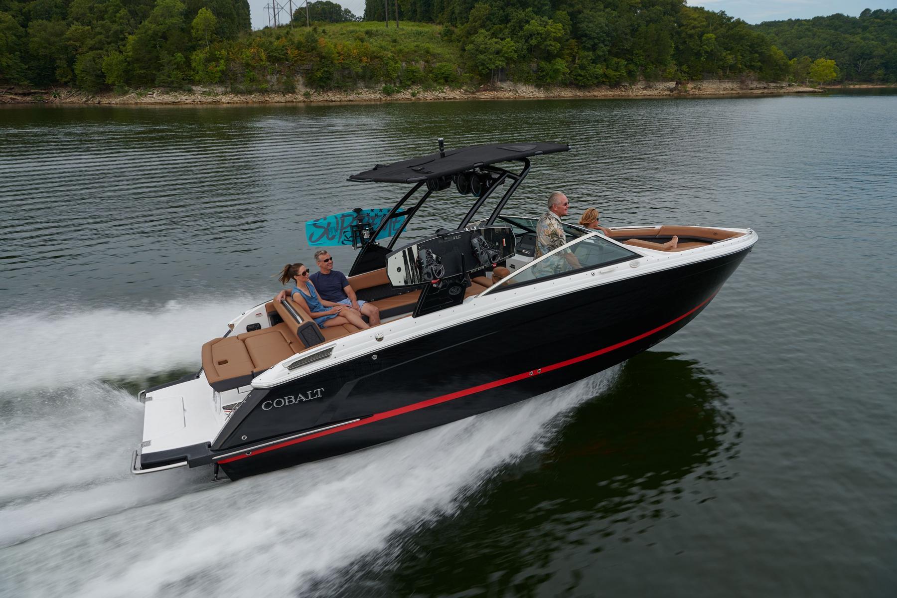 Cobalt Boats R8 2020 bij Belgian Boat Service