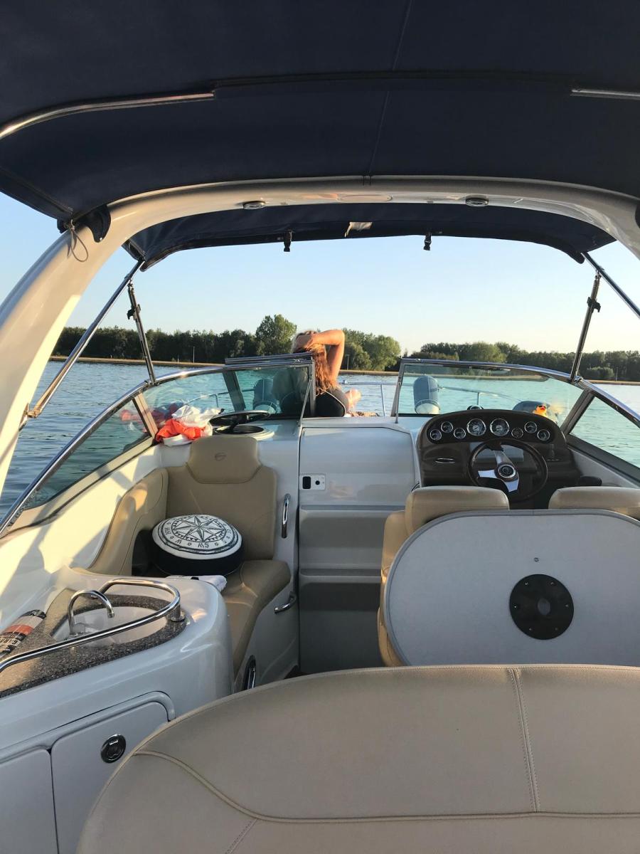 Crownline Boats 280 CCR 2000 bij Belgian Boat Service