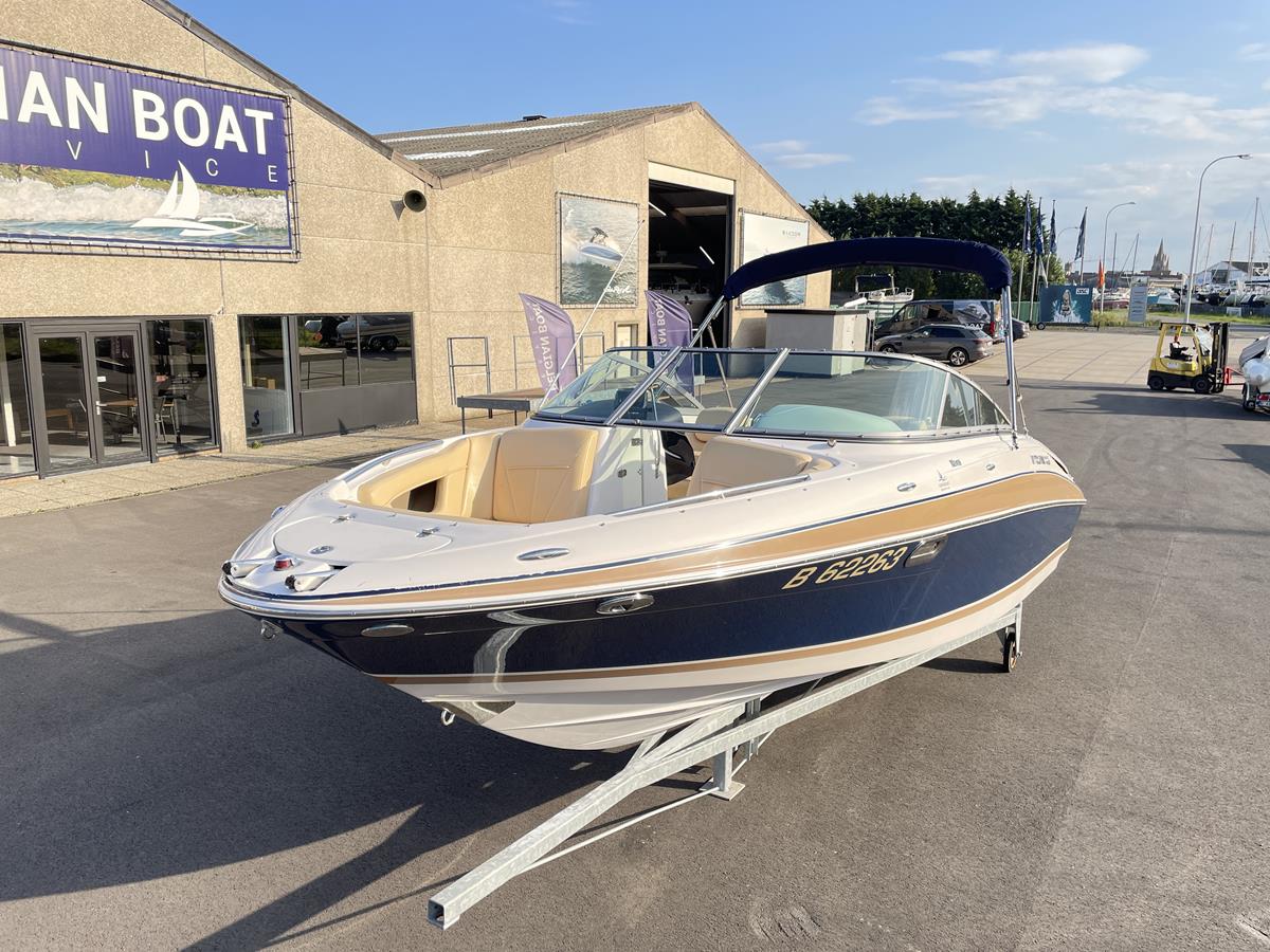 Four Winns H240 2000 bij Belgian Boat Service