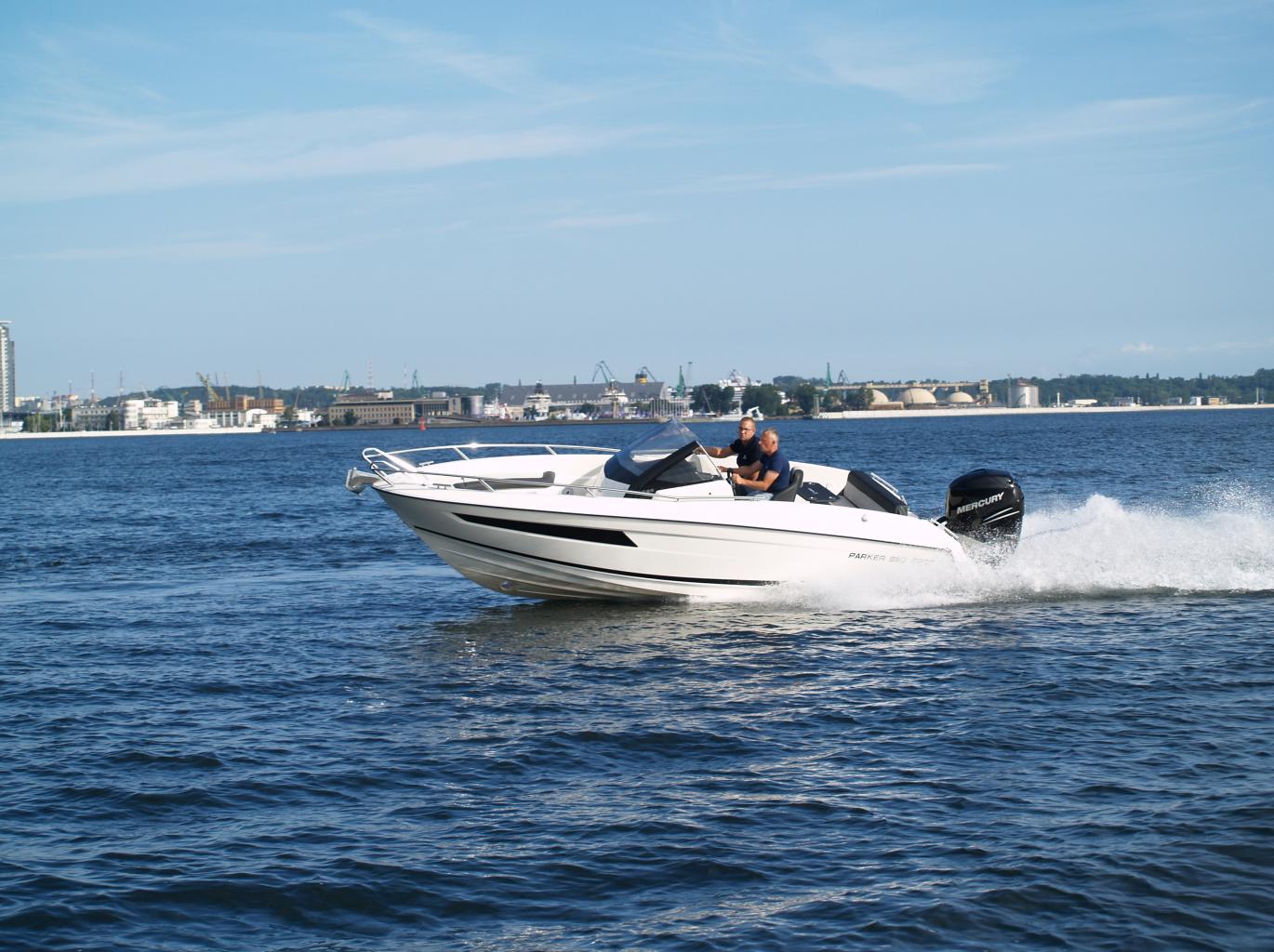 Parker Boats 690 Sport