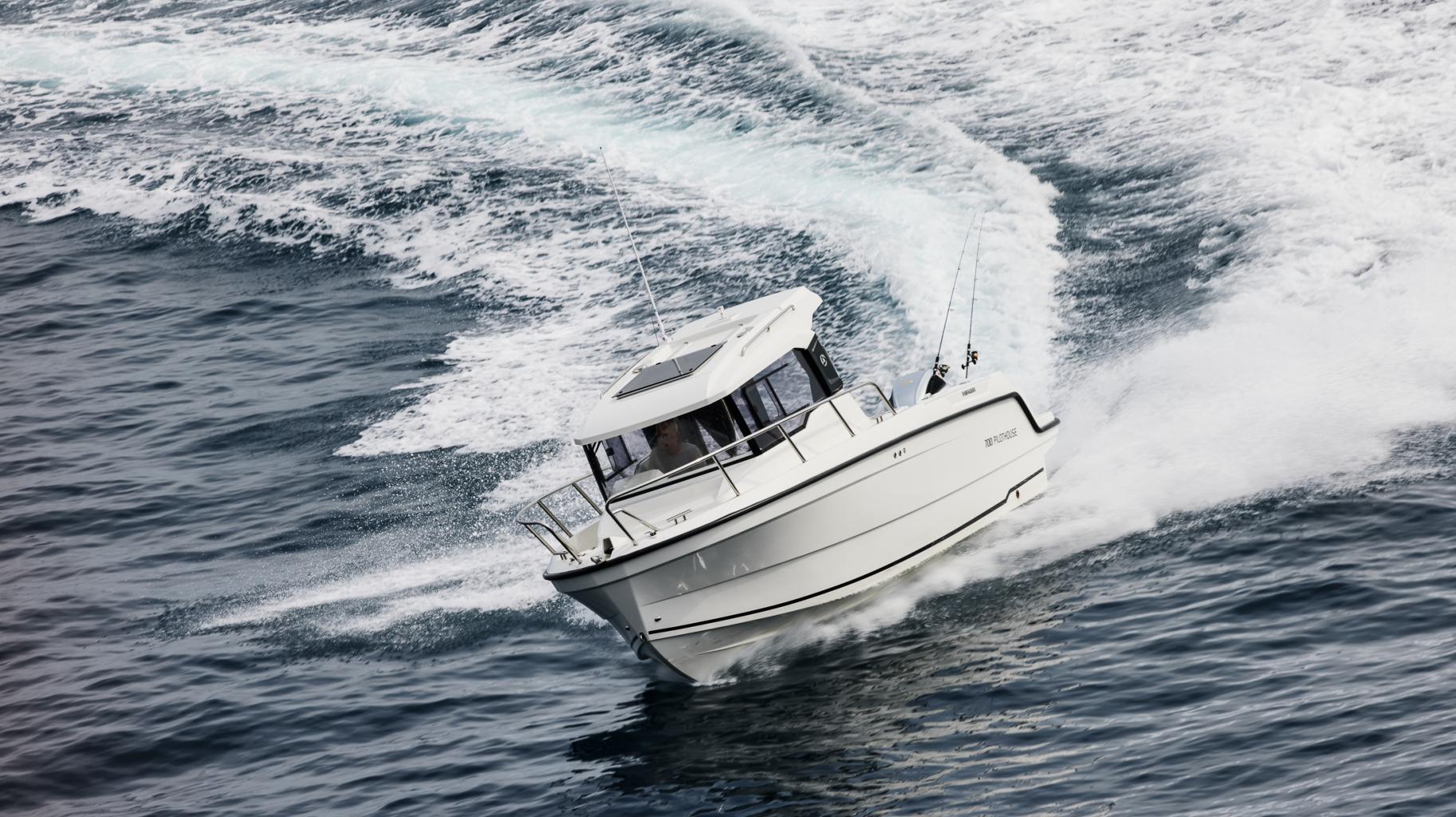 Parker Boats 700 Pilothouse