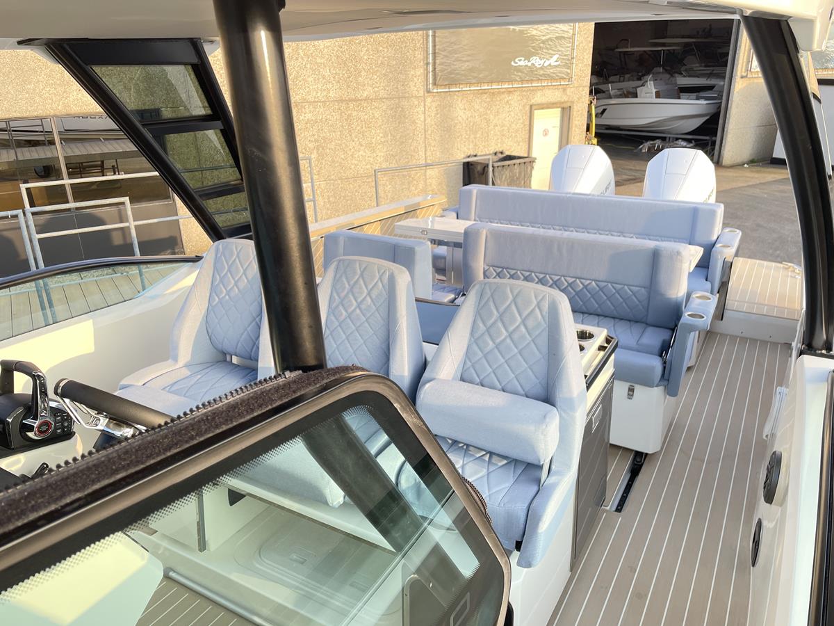 Saxdor Yachts 320 GTO 2020 bij Belgian Boat Service