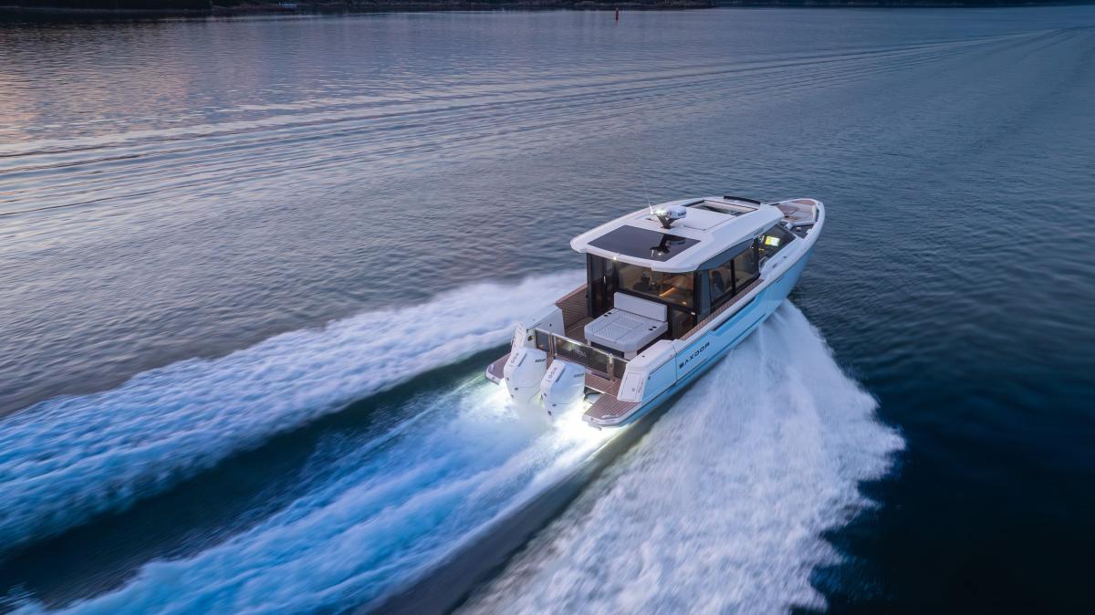 Saxdor Yachts 400 GTC 2020 bij Belgian Boat Service