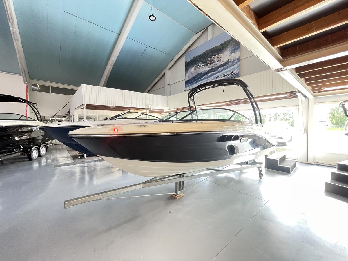 Sea Ray 190 SPX