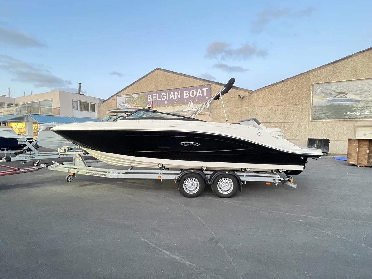 Sea Ray 230 SPX 2015 bij Belgian Boat Service