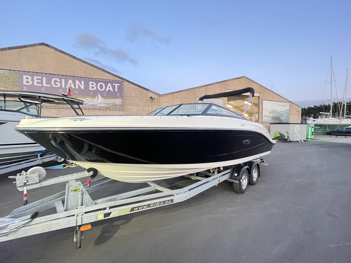 Sea Ray 230 SPX 2015 bij Belgian Boat Service