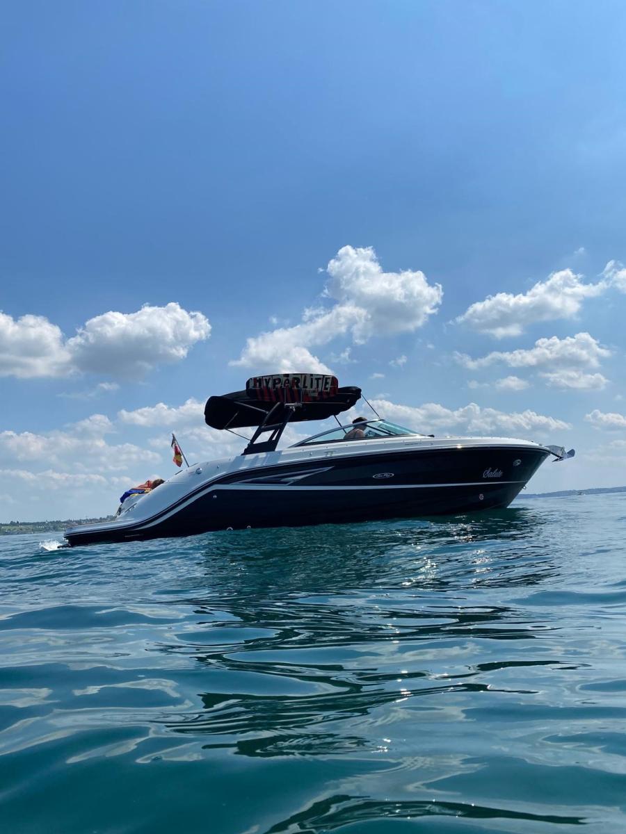 Sea Ray 250 SLX 2020 bij Belgian Boat Service