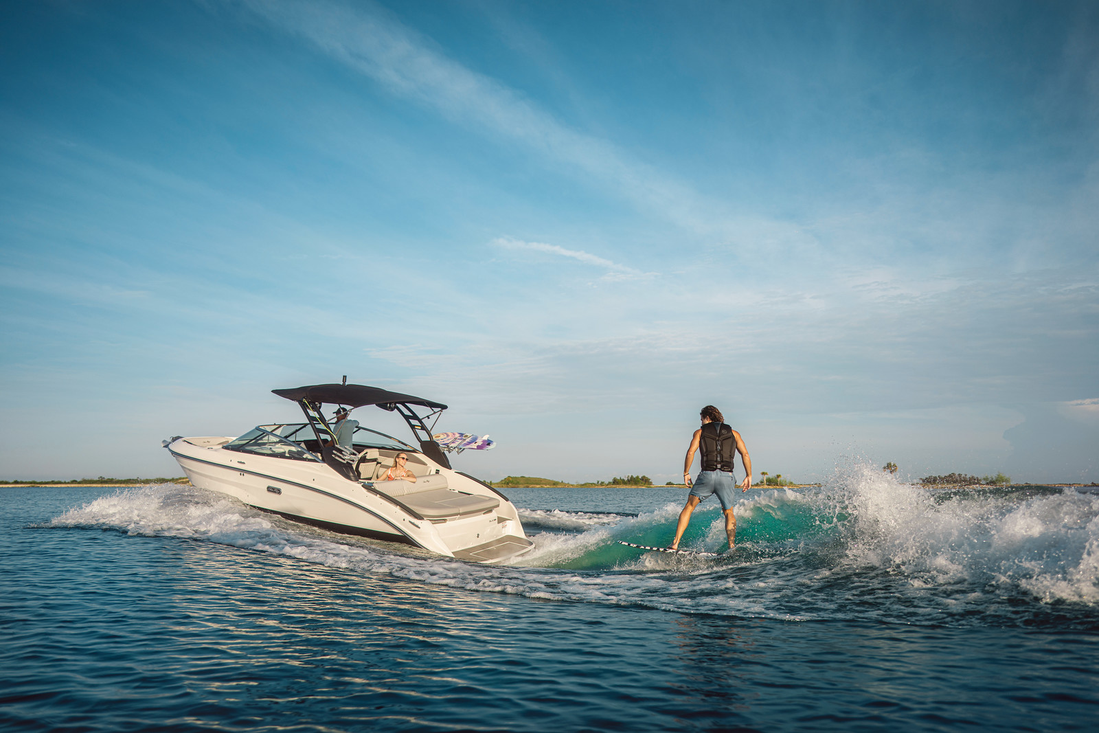 Sea Ray 260 Surf 2020 bij Belgian Boat Service