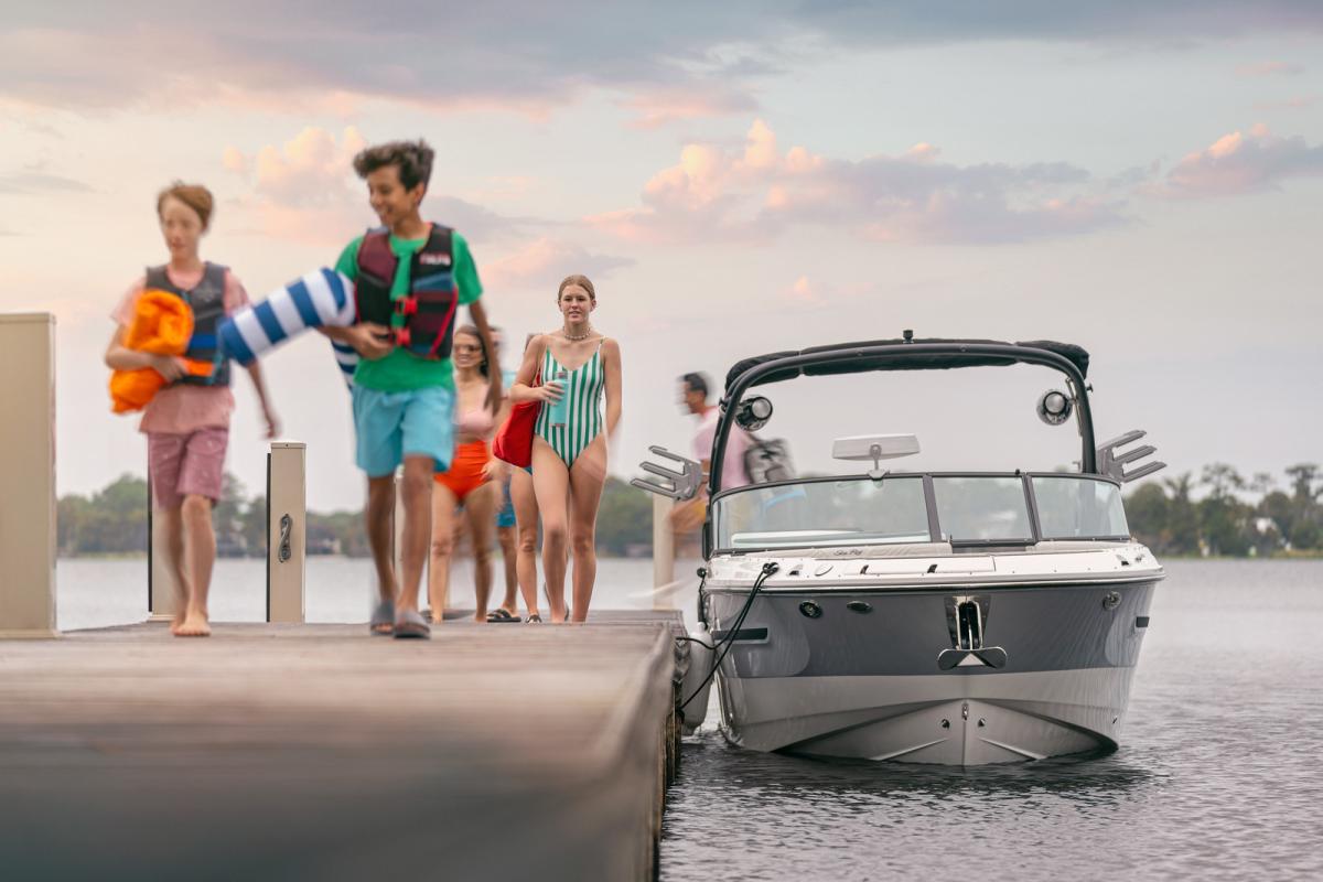 Sea Ray 270 SDX Surf 2020 bij Belgian Boat Service