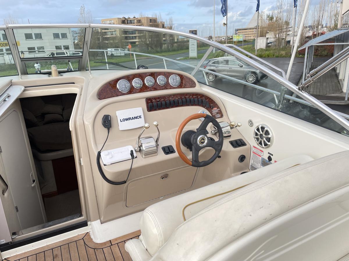 Sea Ray 315 Amberjack 2000 bij Belgian Boat Service
