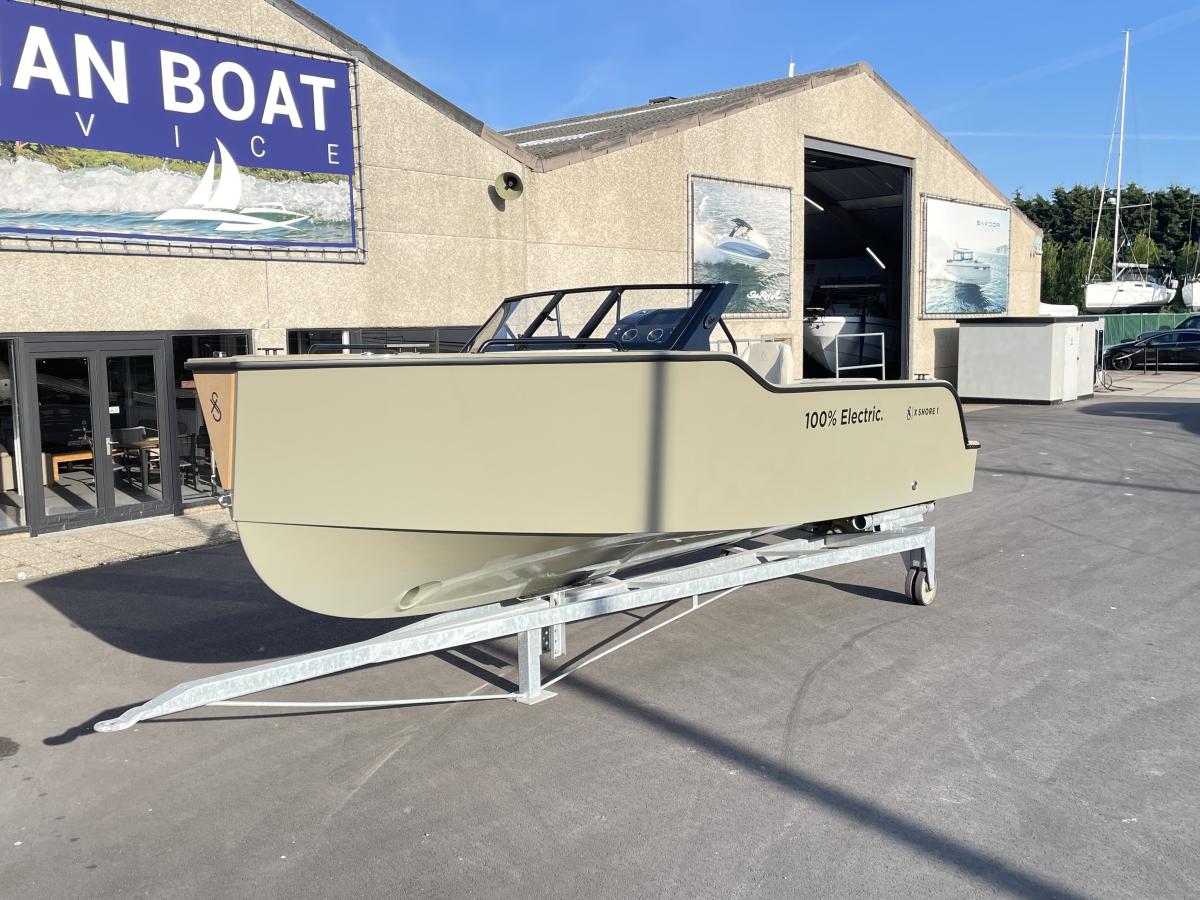 X Shore 1 2020 bij Belgian Boat Service
