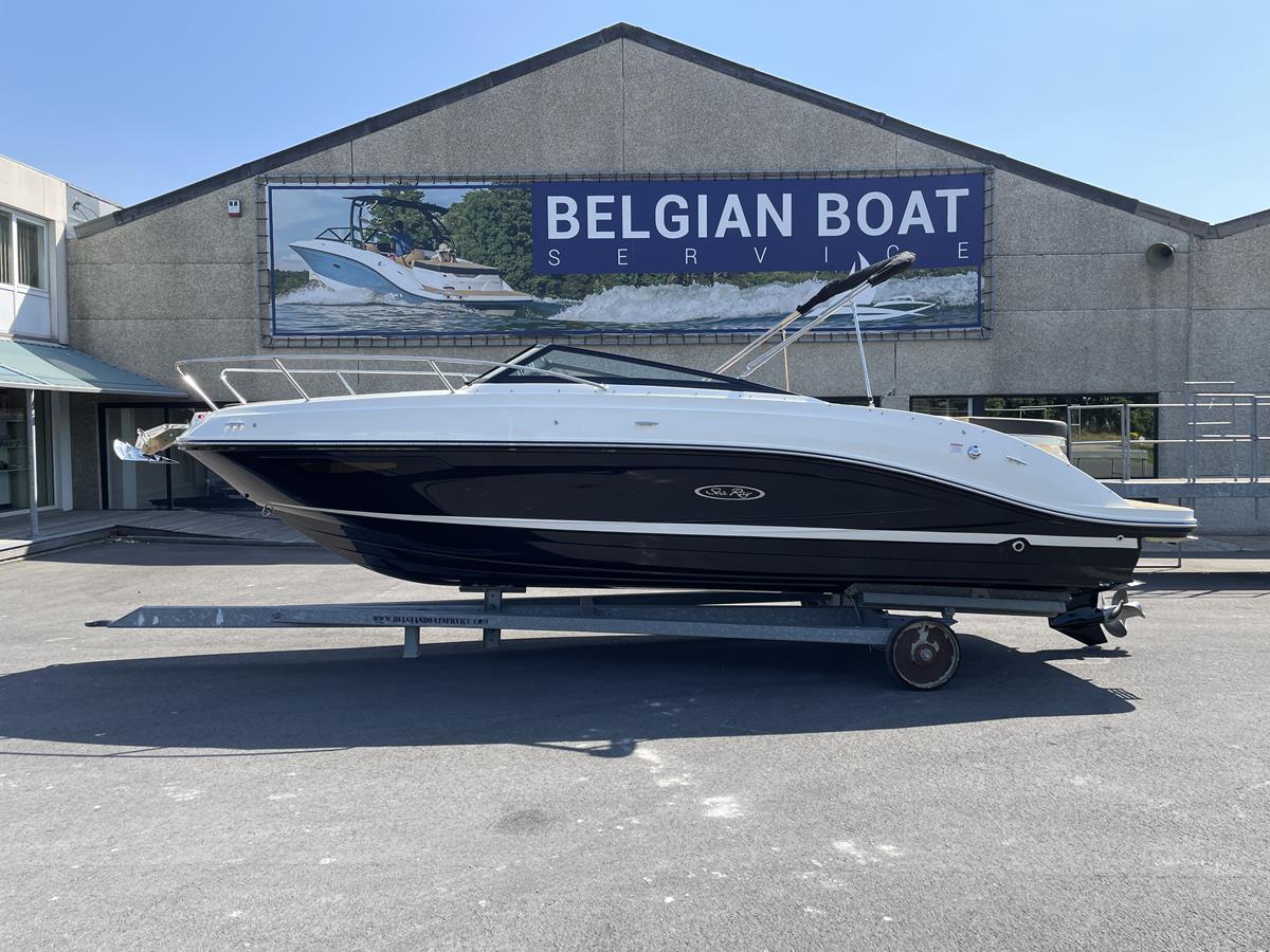 Sea Ray 230 Sunsports